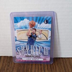 2022-23 Panini NBA Hoops Skyview Luka Doncic #8 Dallas Mavericks
